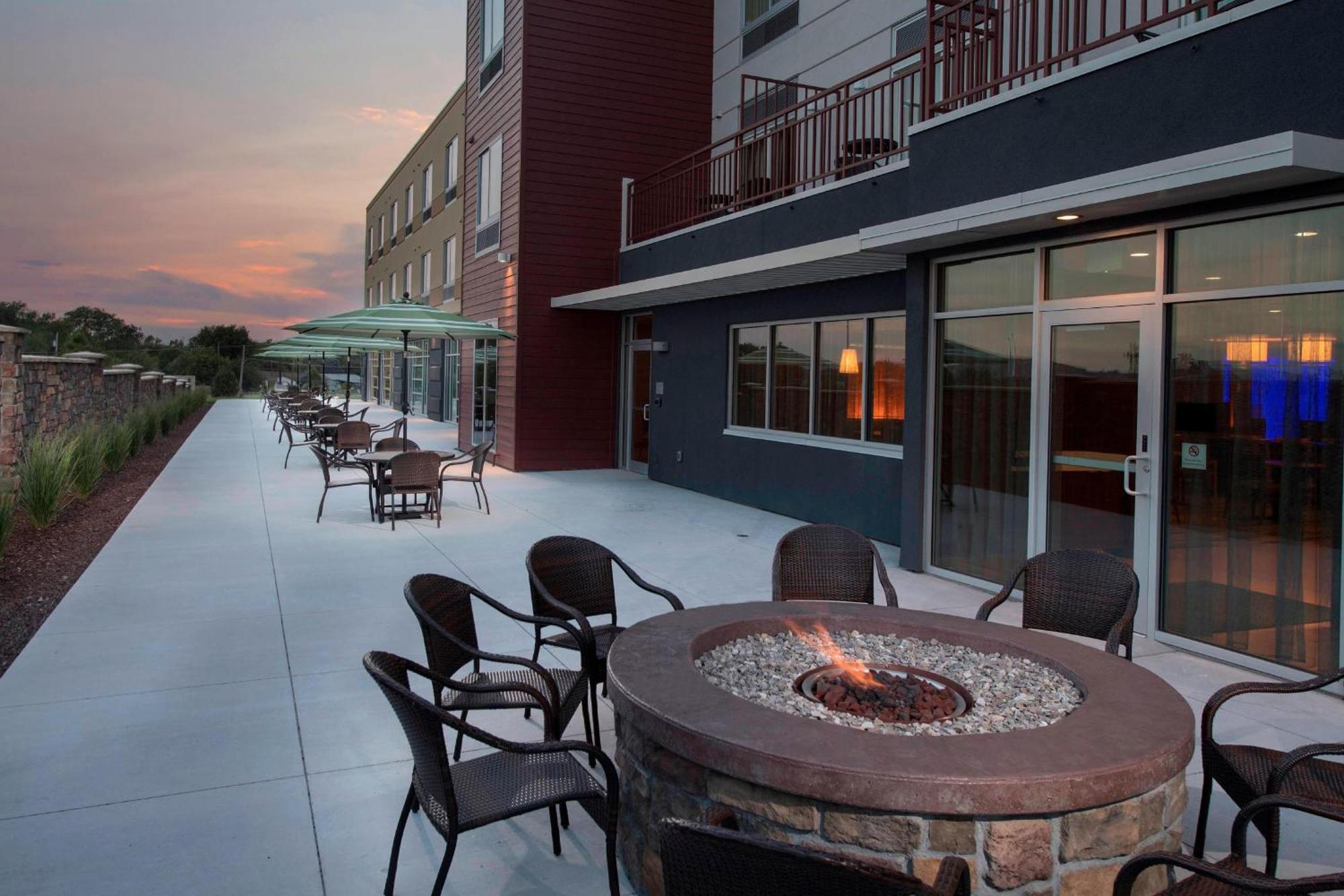 Fairfield Inn & Suites By Marriott Scottsbluff Exterior photo